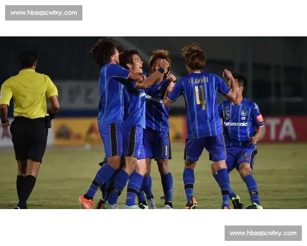 以上港对阵横滨水手首发阵容解析与战术看点前瞻关键球员走势预测